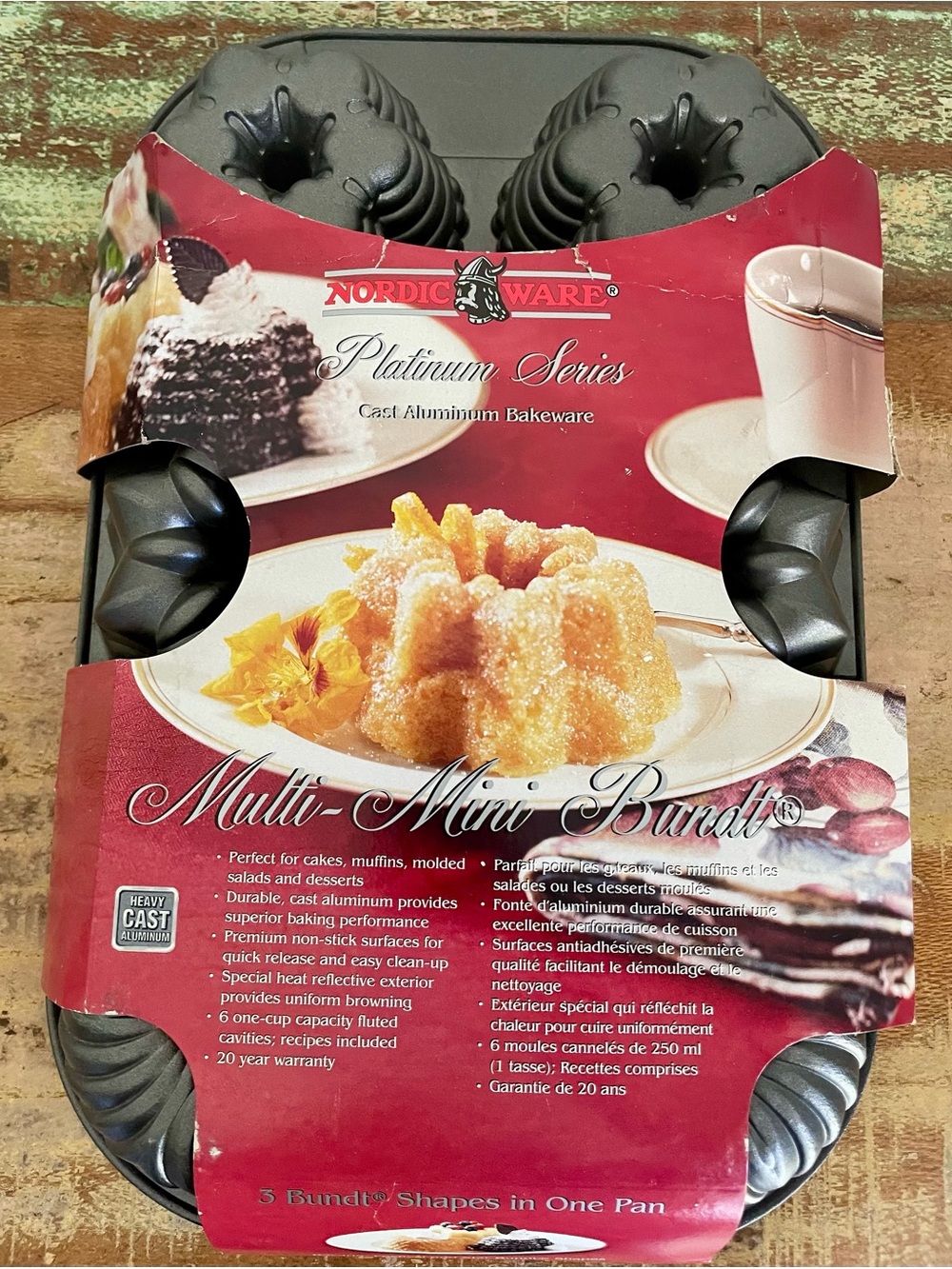 Nordic Ware Multi-Mini Bundt Pan